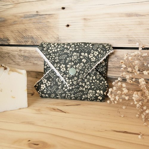 etui-a-savonnette-leontine