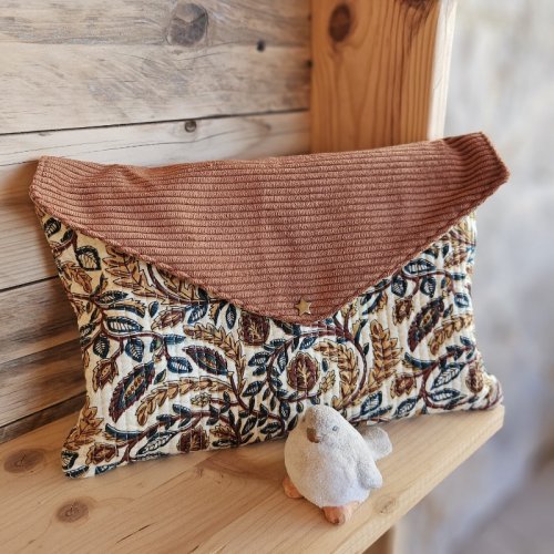 poche-a-livre-grand-format-indie-automne-caramel-jaune-vert-1